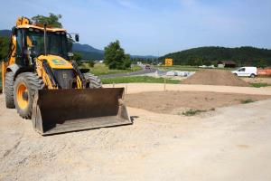 PRENOVA KOVAČEVE ULICE PRI OŠ CERKNICA 01 FOTO LJUBO VUKELIČ